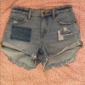 Billabong patch high waisted shorts